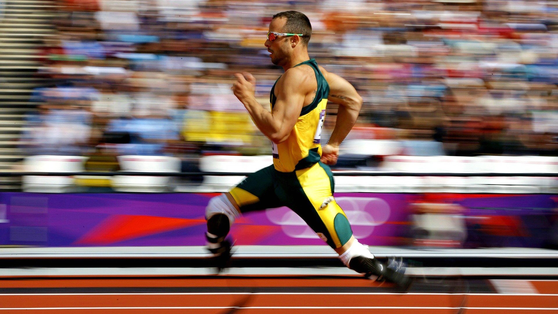 皇冠体育线上-乒乓球赛场焦点！阿根廷队对阵日本队，意外判罚引发热议，比赛氛围紧张